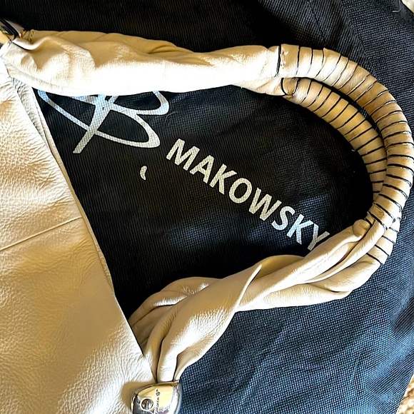 b. Makowsky tan cream & gold bag beautiful leather w/dust bag silver hardware - Picture 6 of 17